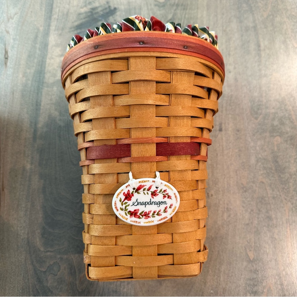 1998 Snapdragon Longaberger Basket with Floral Liner and Plastic Protector